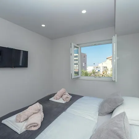 Luxury Purple Summer Sea View Makarska