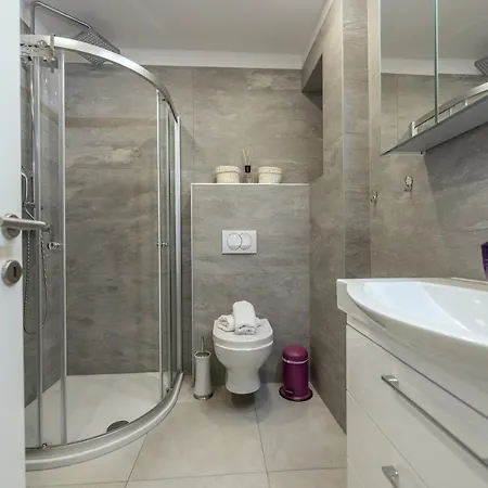 Apartman Luxury Purple Summer Sea View