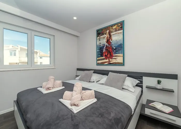 Daire Luxury Purple Summer Sea View Makarska