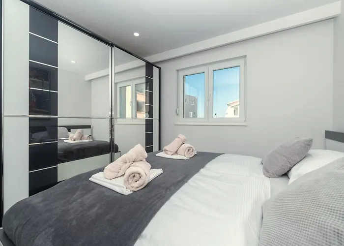 Luxury Purple Summer Sea View Daire *